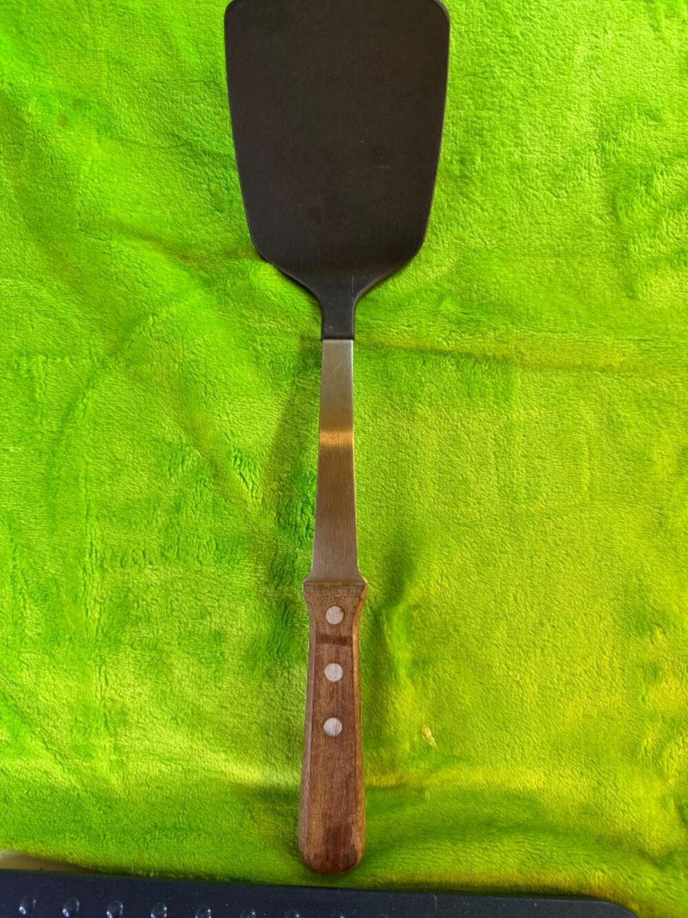 The Pioneer Woman Wooden Handle Metal Spatula